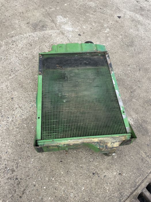 Radiator apa John Deere 2940, 2950, 3040, 3140 Motor 6359D