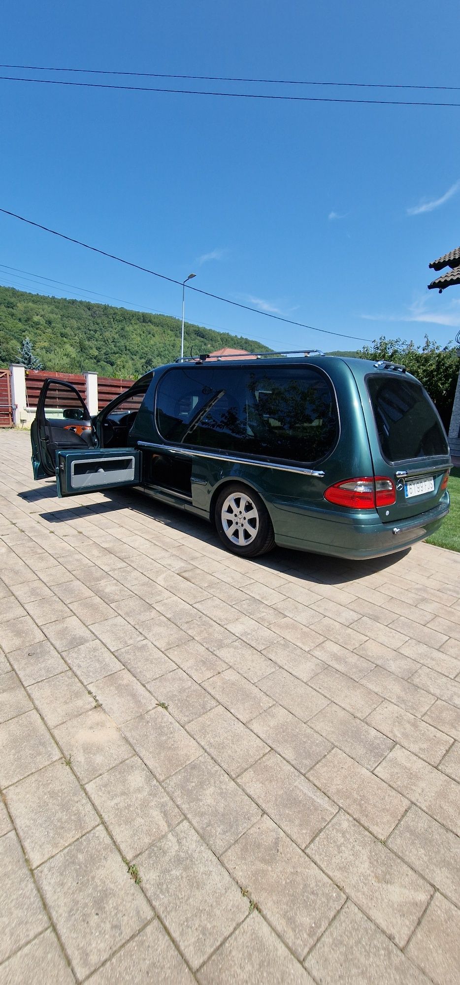 Mercedes dric funerar
