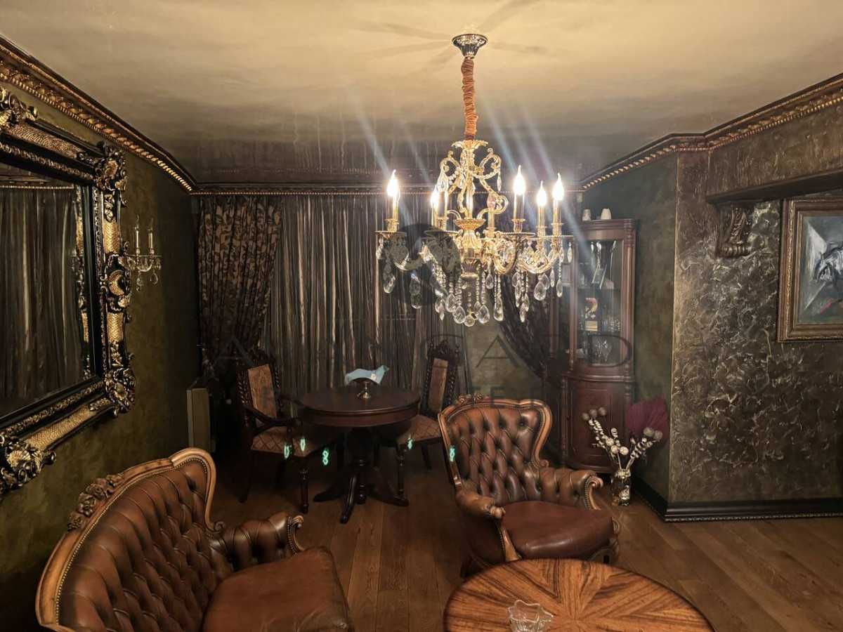 Продава се Двустаен апартамент в Пловдив, Кършияка - 92 кв.м за 2500 €/кв.м - Снимка #1