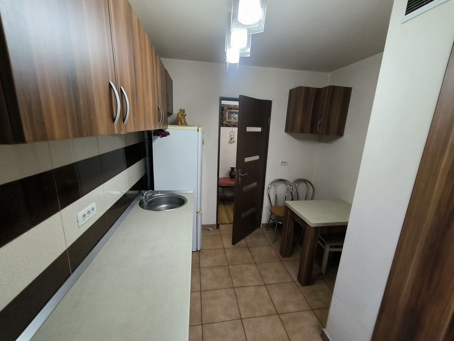 Închiriez apartament 2 camere in Confecții lângă facultate