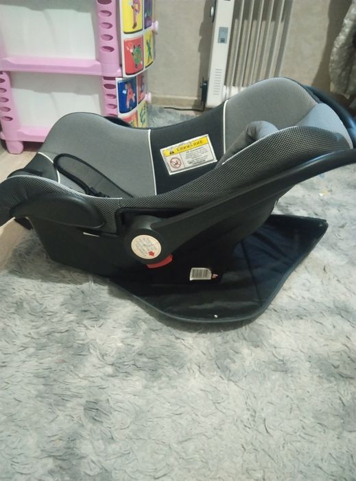 Продам автолюльку для новорожденных