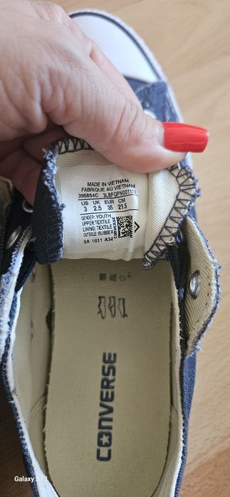Converse fara siret