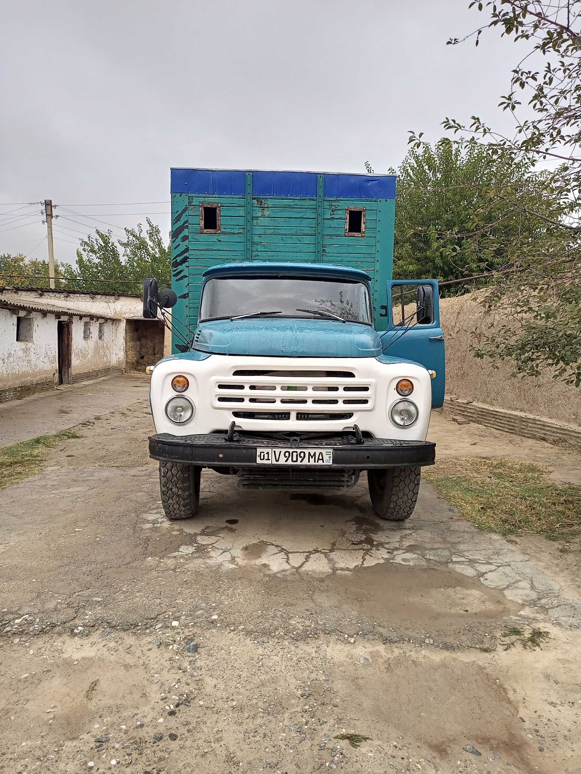 ZIL 130 G сотилади