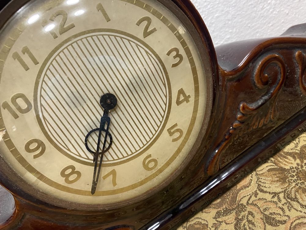 Немски порцеланов часовник