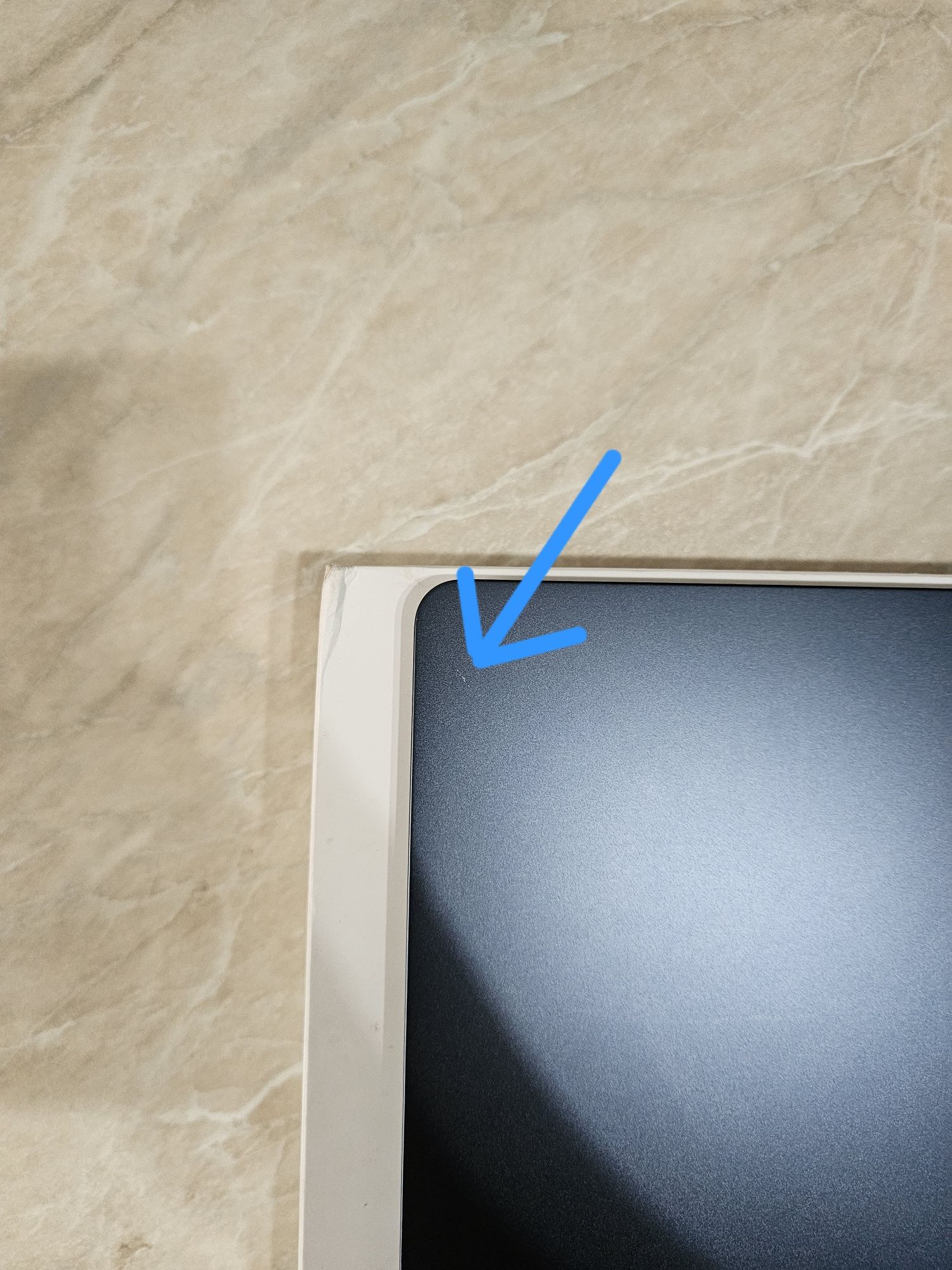 MacBook Air M3 8/256 7 циклов