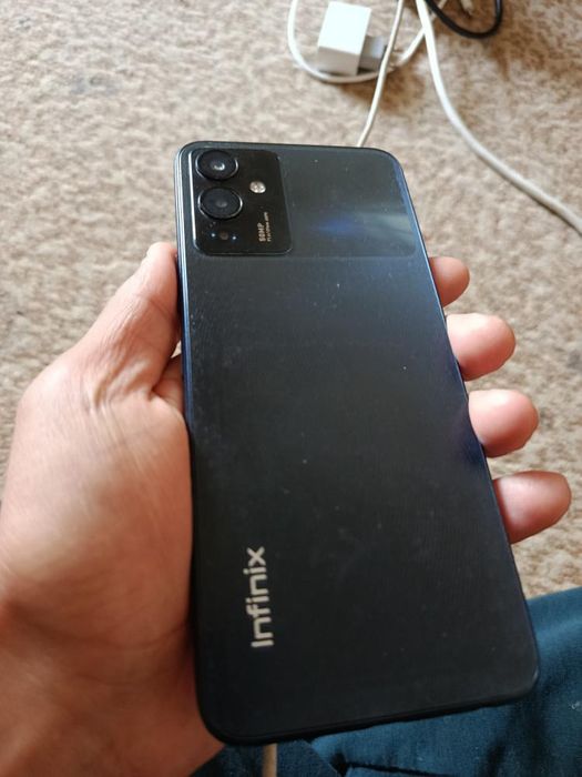 infinix not 12i holati yaxshi 128/4+3