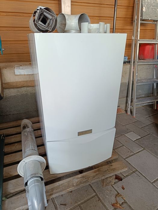 Vând centrală termică Vaillant și Westen