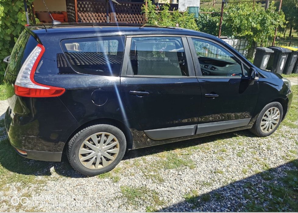 Vând Renault Grand Scenic