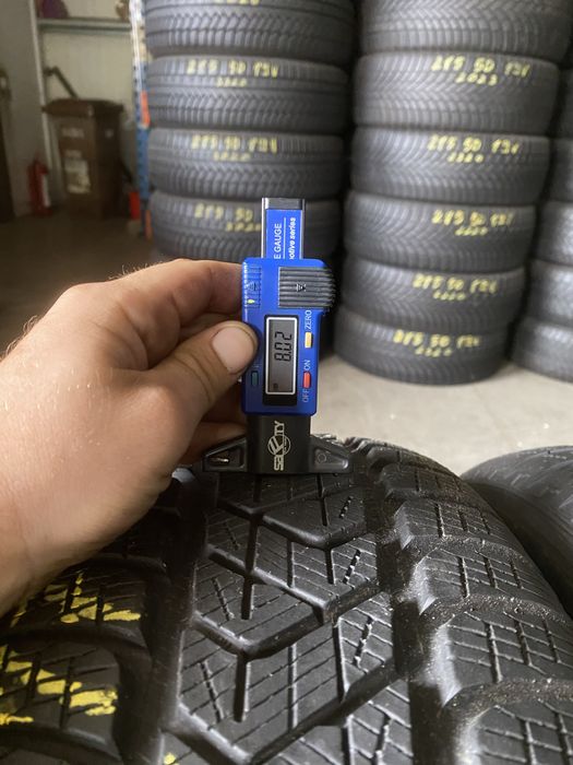 Anvelope iarna 215/65/17 Pirelli Scorpion Winter 215 65 17 R17