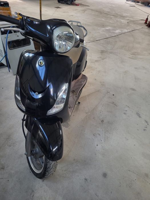 Vand scuter Sanyang de 50cc recent adus din Italia cu acte
