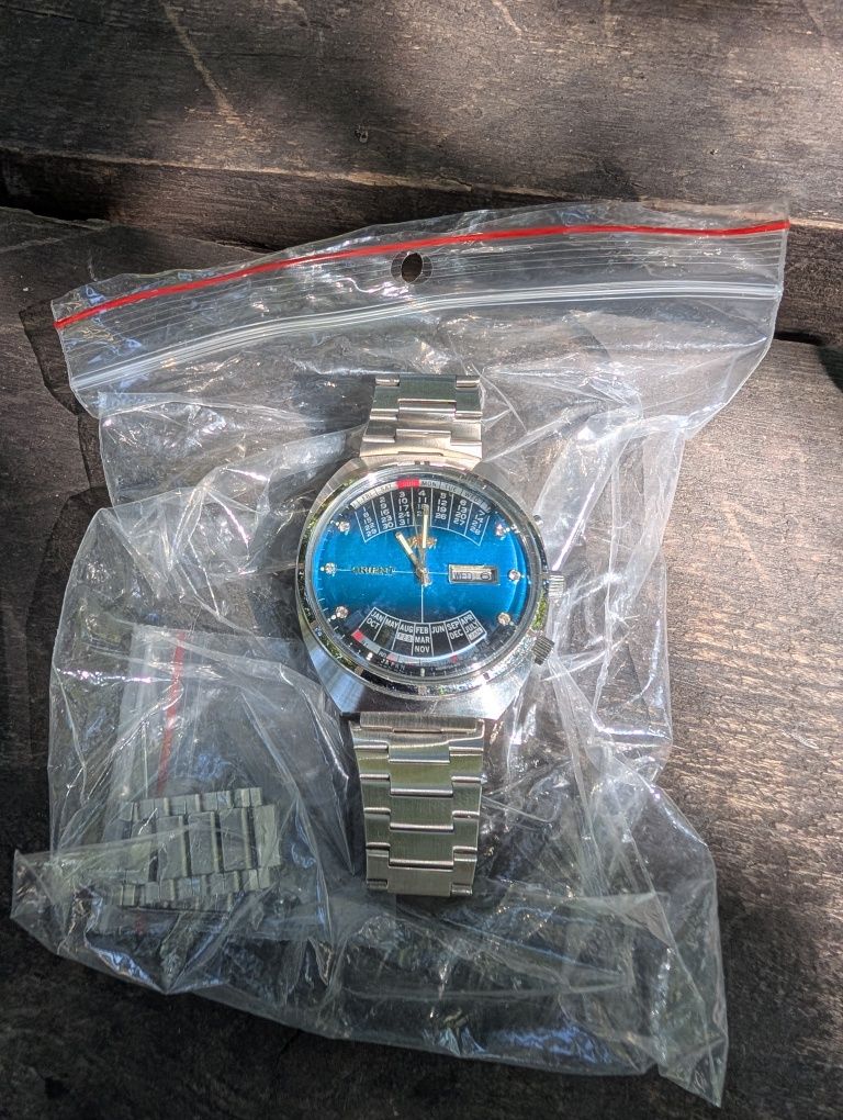 Orient вечен календар