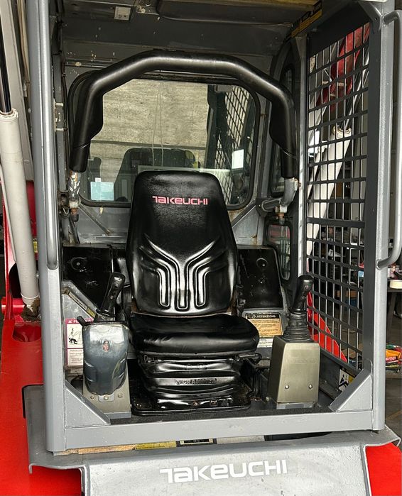 Miniexcavator/Miniincarcator Bobcat/Tacheuki/3.5t