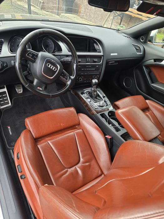 Audi S5 4.2 benzina V8