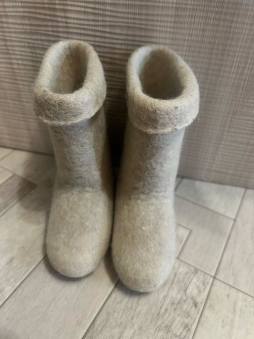 Продаи детские валенки