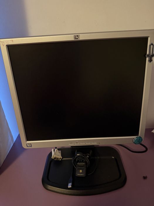 Vand ieftin Monitor 17”