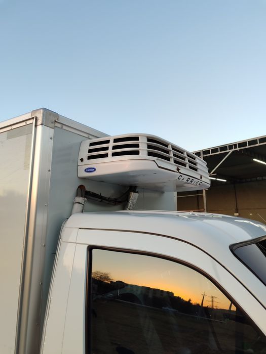 Рефрежиратор холодильник сотилади холати яхши