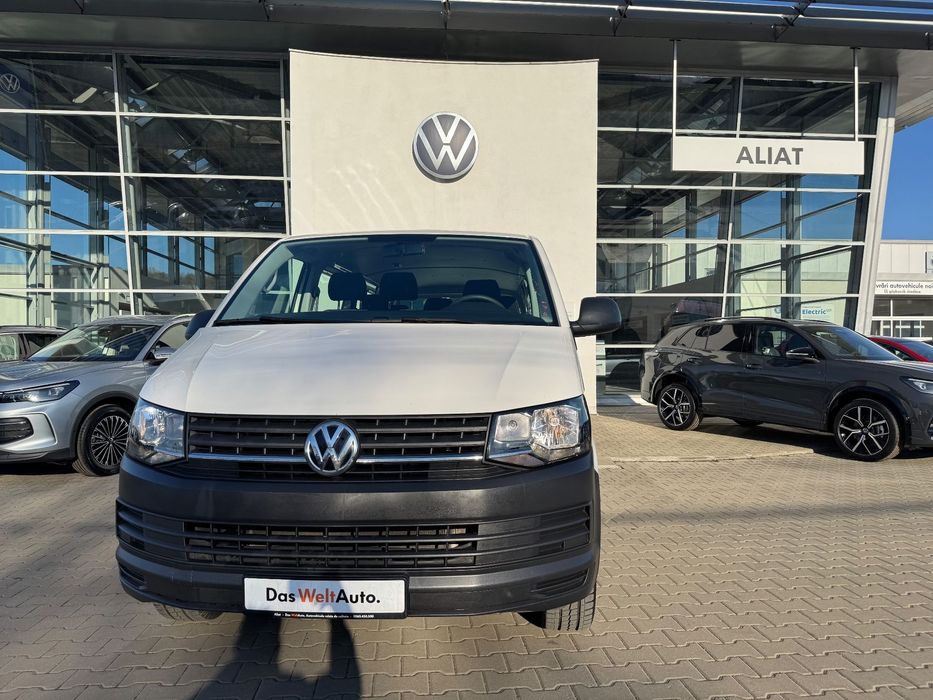 Volkswagen Transporter VW Transporter 2019 Lung - 9 Locuri