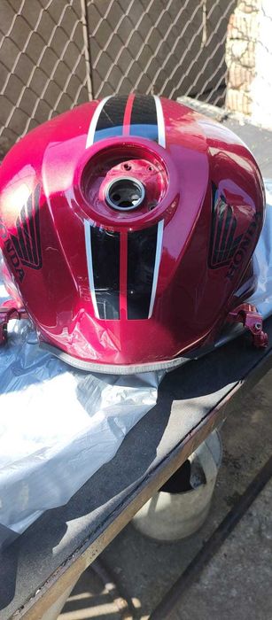 Rezervor Honda cb650F 2018 și Componente topcase Shad SH 48 an 2022