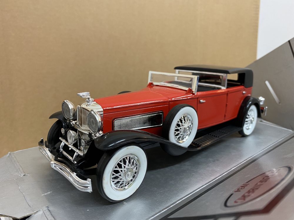 MIRA DUESENBERG 1934 machetă auto retro scara 1:25 CLASSIC CAR