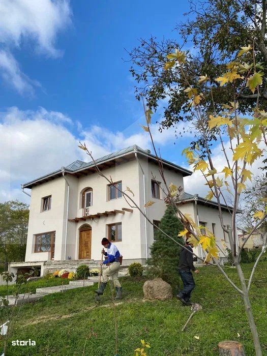 Casa individuala, 178mp, teren 1200, Broscauti