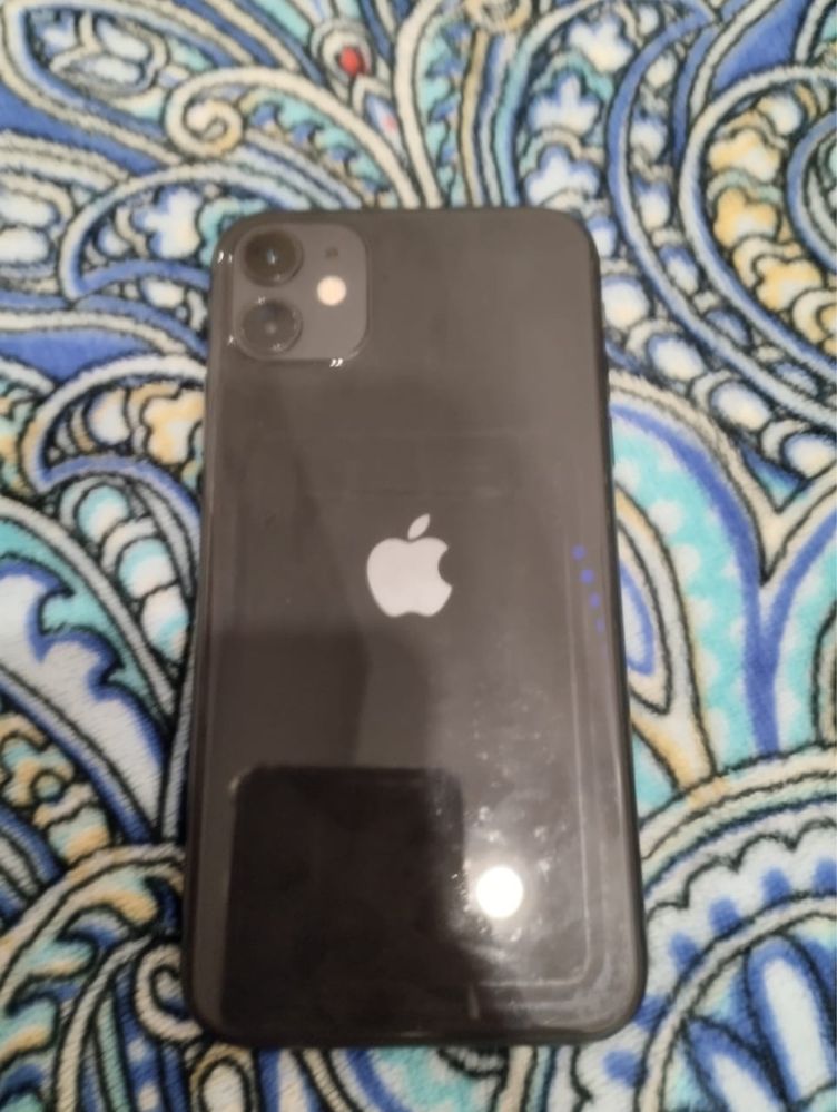 Iphone 11 продам