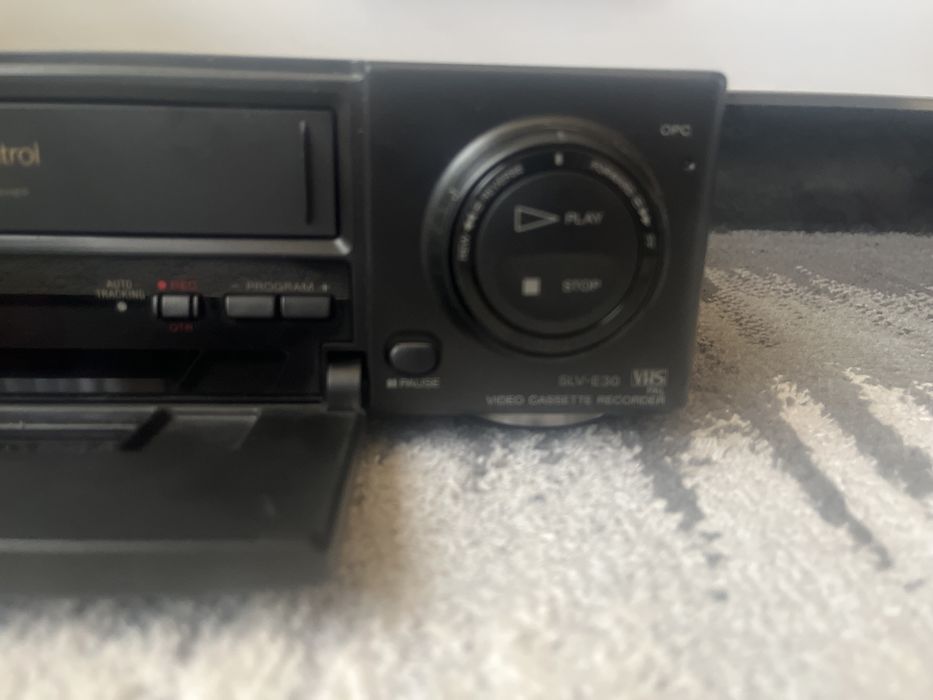 VCR Sony E-30 Pro 3 Head DEFECT