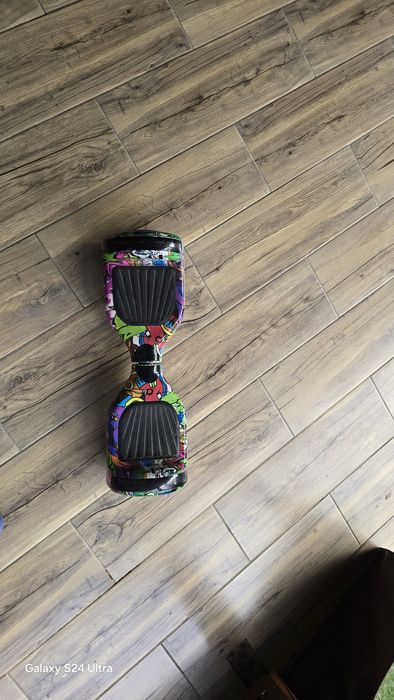 Vând hoverboard aproape nou