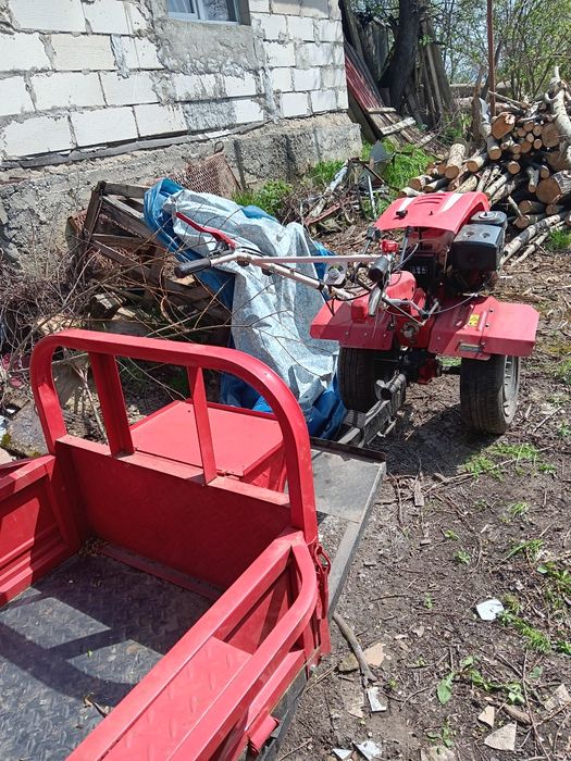 Vând motosape și motocultoare