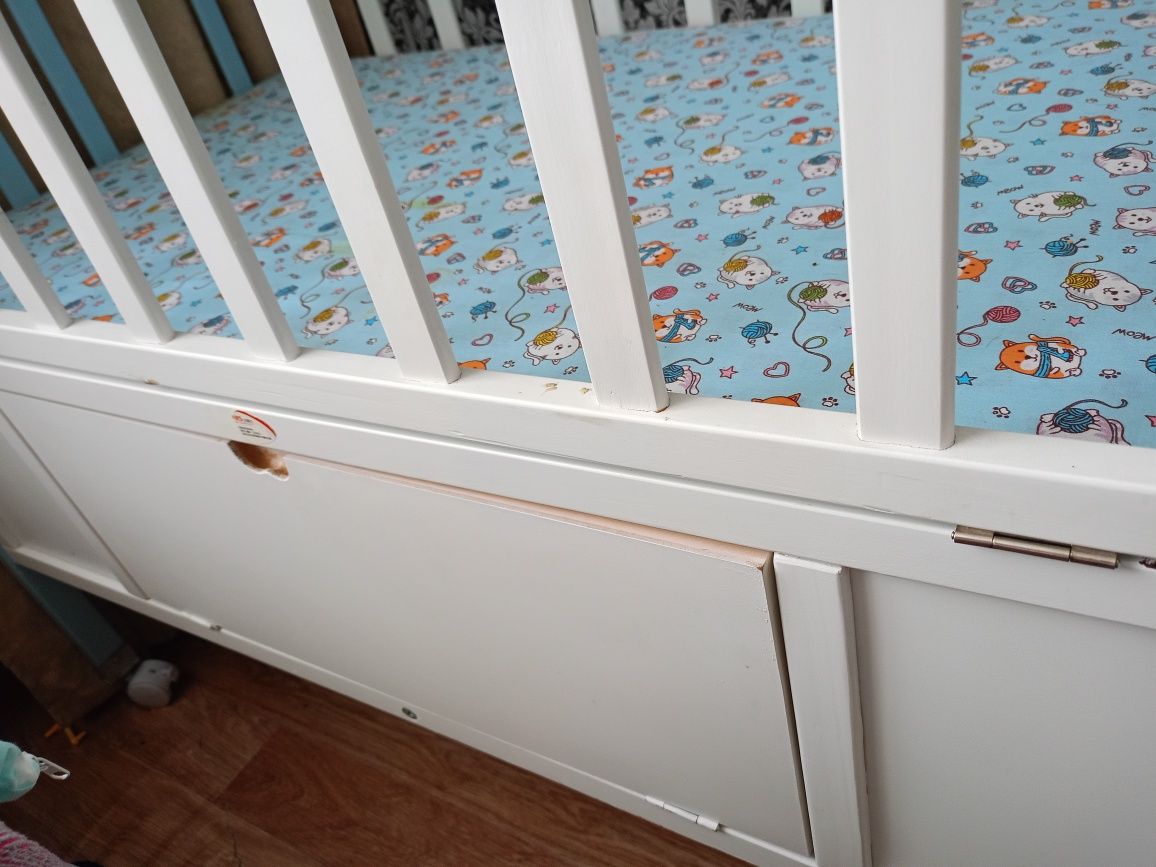 Продам детскую кроватку 10к