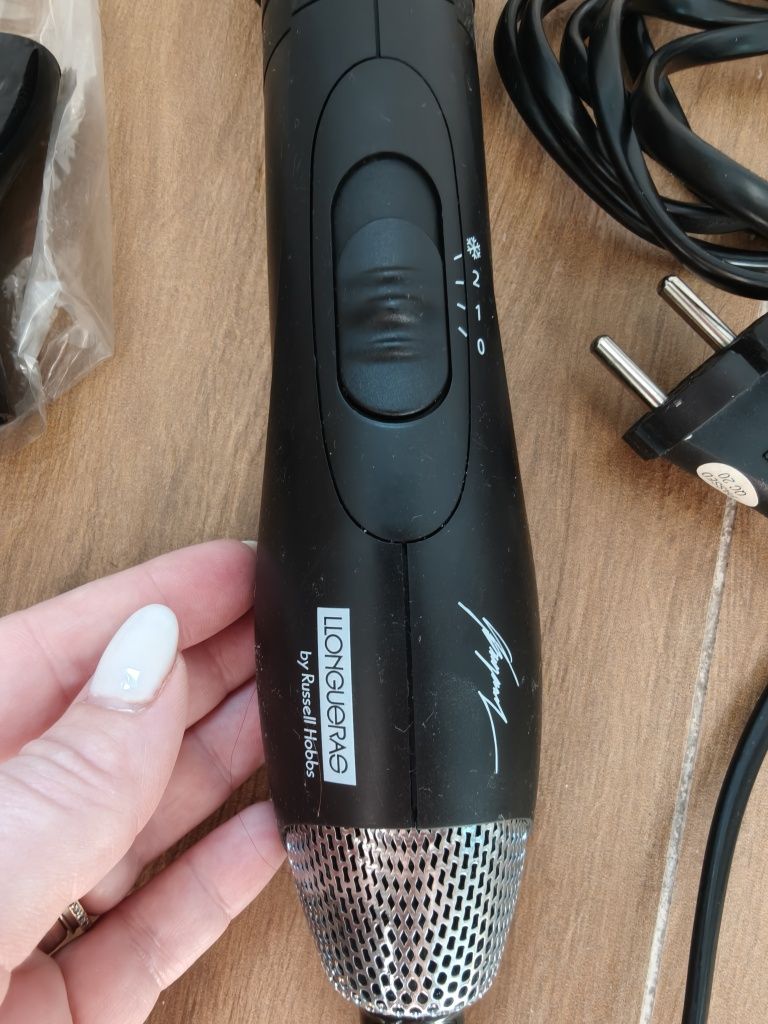Perie profesionala electrică - multiple accesorii si doua perii cadou