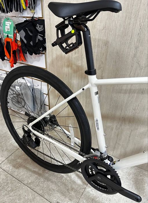 Велосипед GIANT ESCAPE 1 PLUS Новинка 2026!