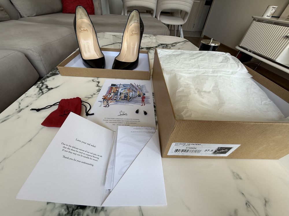 Оригинални черни Louboutin So Kate номер 37,5 12 см ток