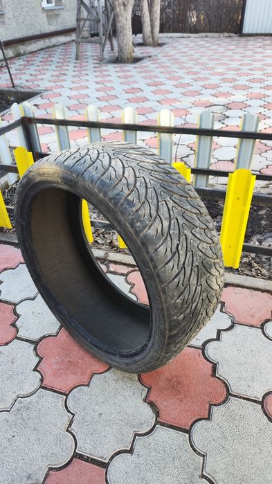 Шина 265/35 R22 102V