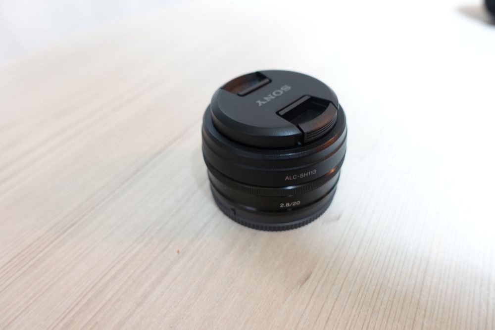 Obiectiv Sony E 20 mm f 2.8 + Convertor ultra wide Sony VCL-ECU2 16 mm