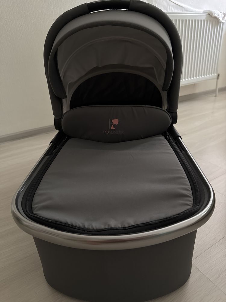 Продам коляскую 2в1
