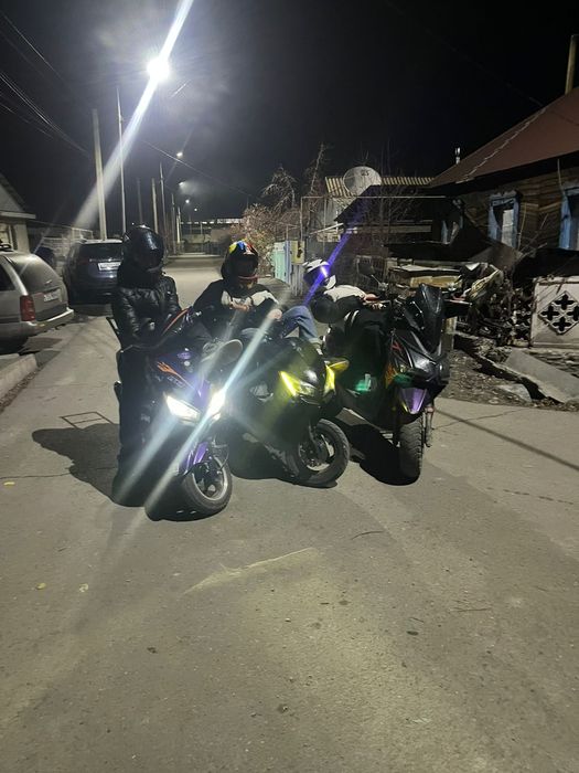 Продам м8 скутер