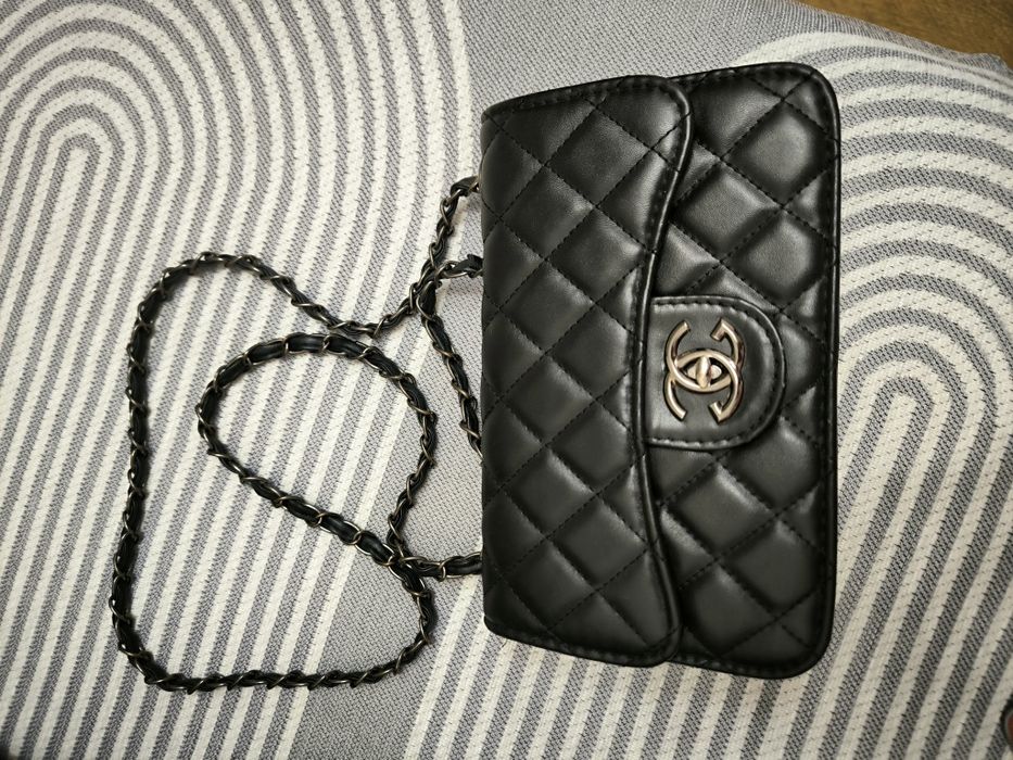 Продаётся сумочка б/у