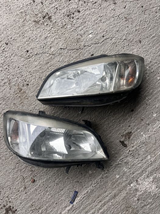 Фарове Opel Zafira A