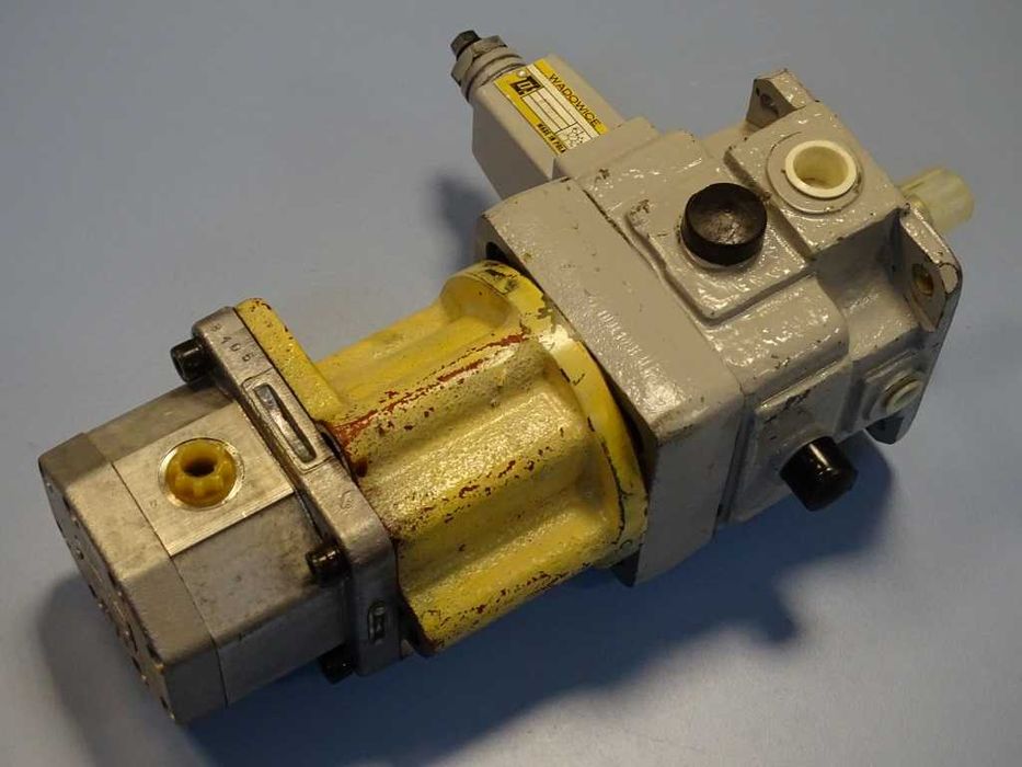 Хидравлична помпа Wadowice PV2V3-30/25D1MC40A1A/PZL-PZ2-K6.3