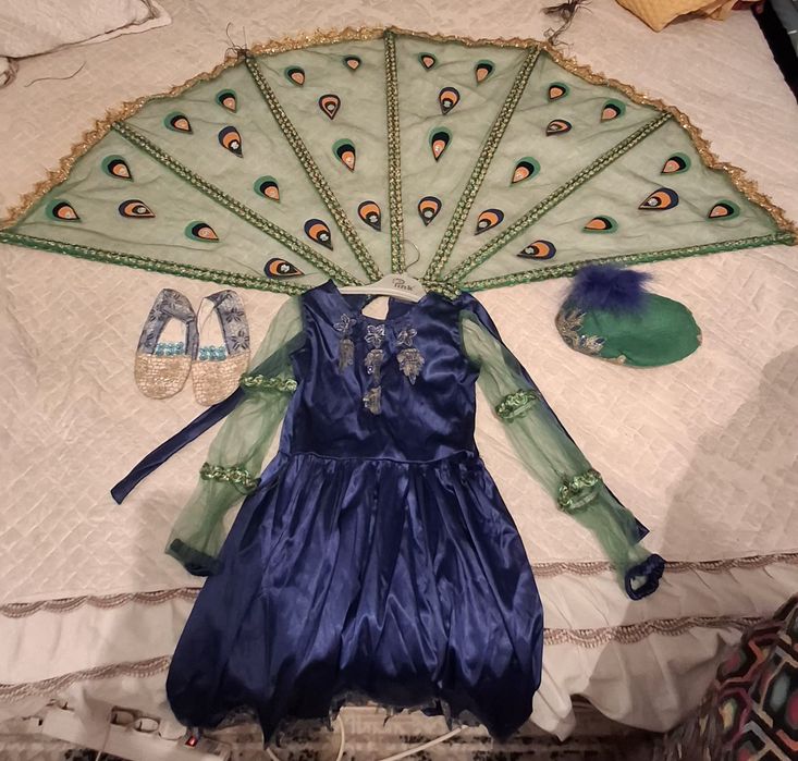 Тауыс құсы киімі.5-6жасқа.