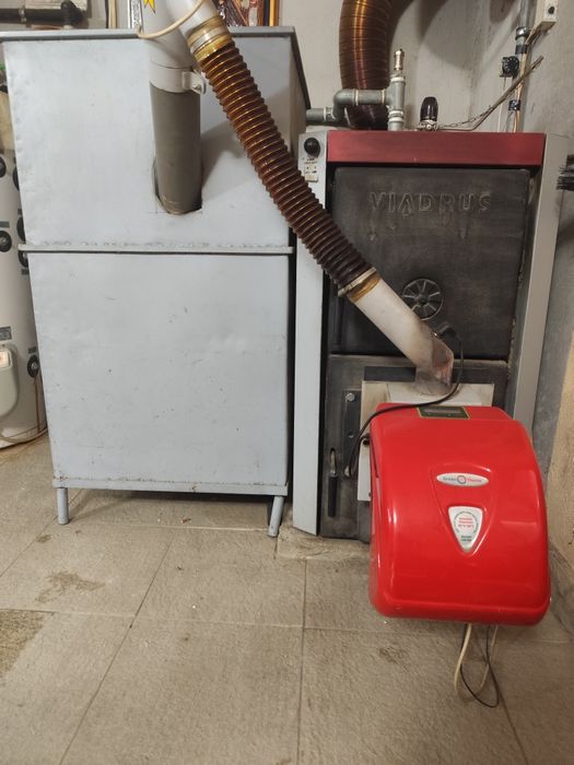 Котел и горелка за пелети