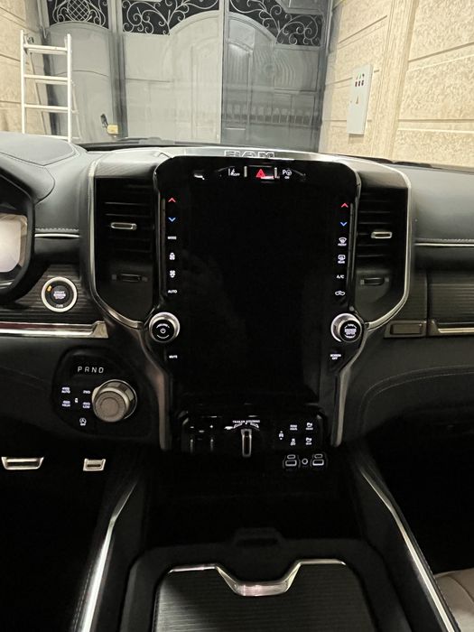 Dodge RAM 1500 5.7 AT Limited 4x4