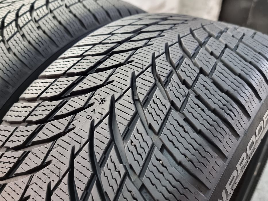 "Dot 22" 225/45/18 Nokian 4Броя: 600лв 7.5мм като Нови!