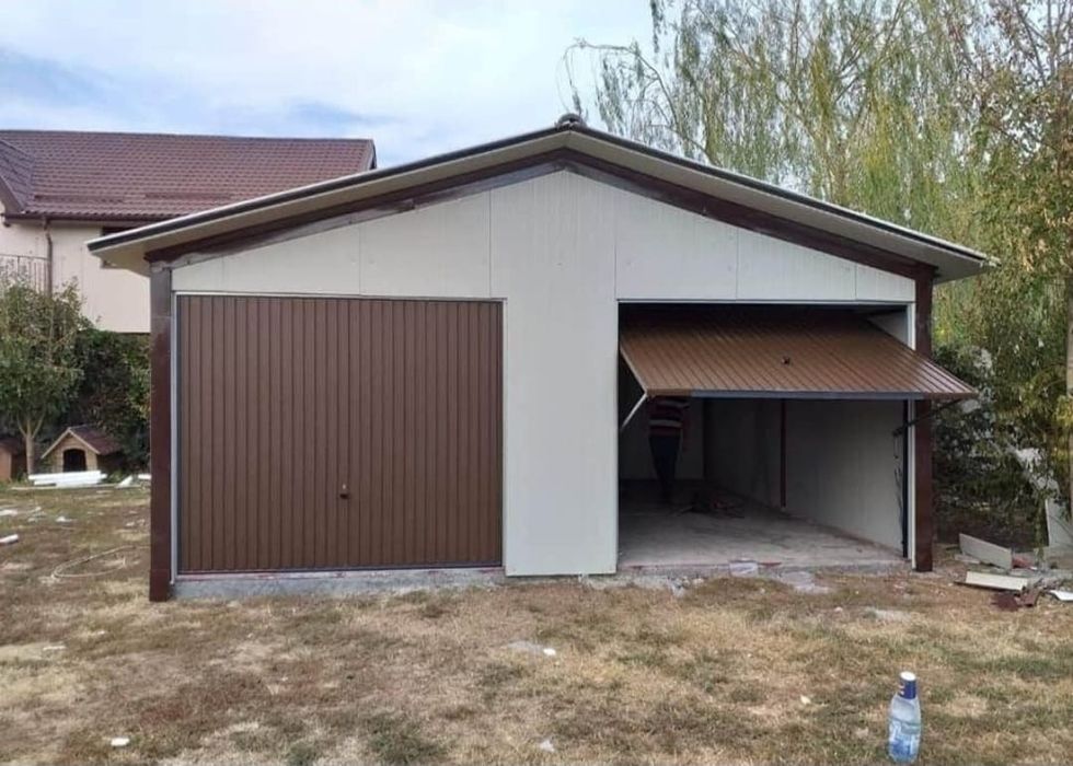 Vand garaje auto pe schelet metalica