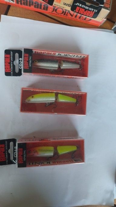 Vând rapala Cdj ,7 ,9 12 cm