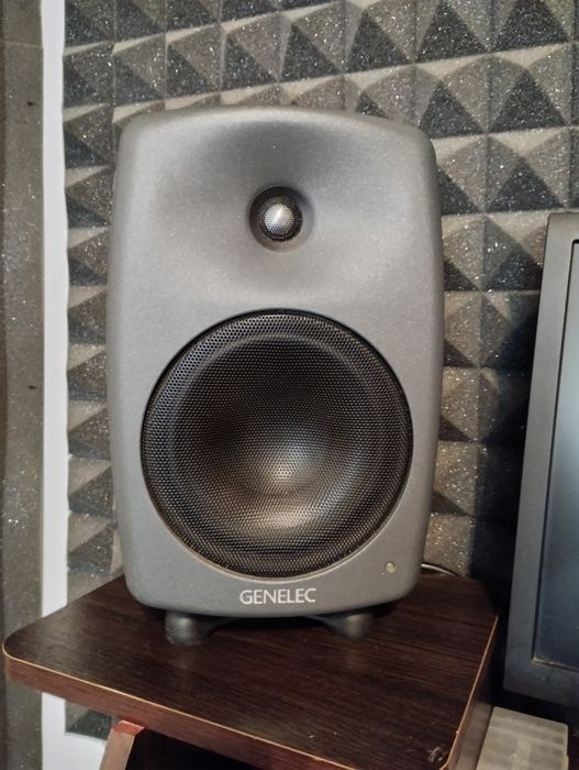 Monitoare studio genelec 8040b