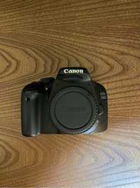Canon EOS 550D + Macro ring MR-14,обектив,статив и две чанти