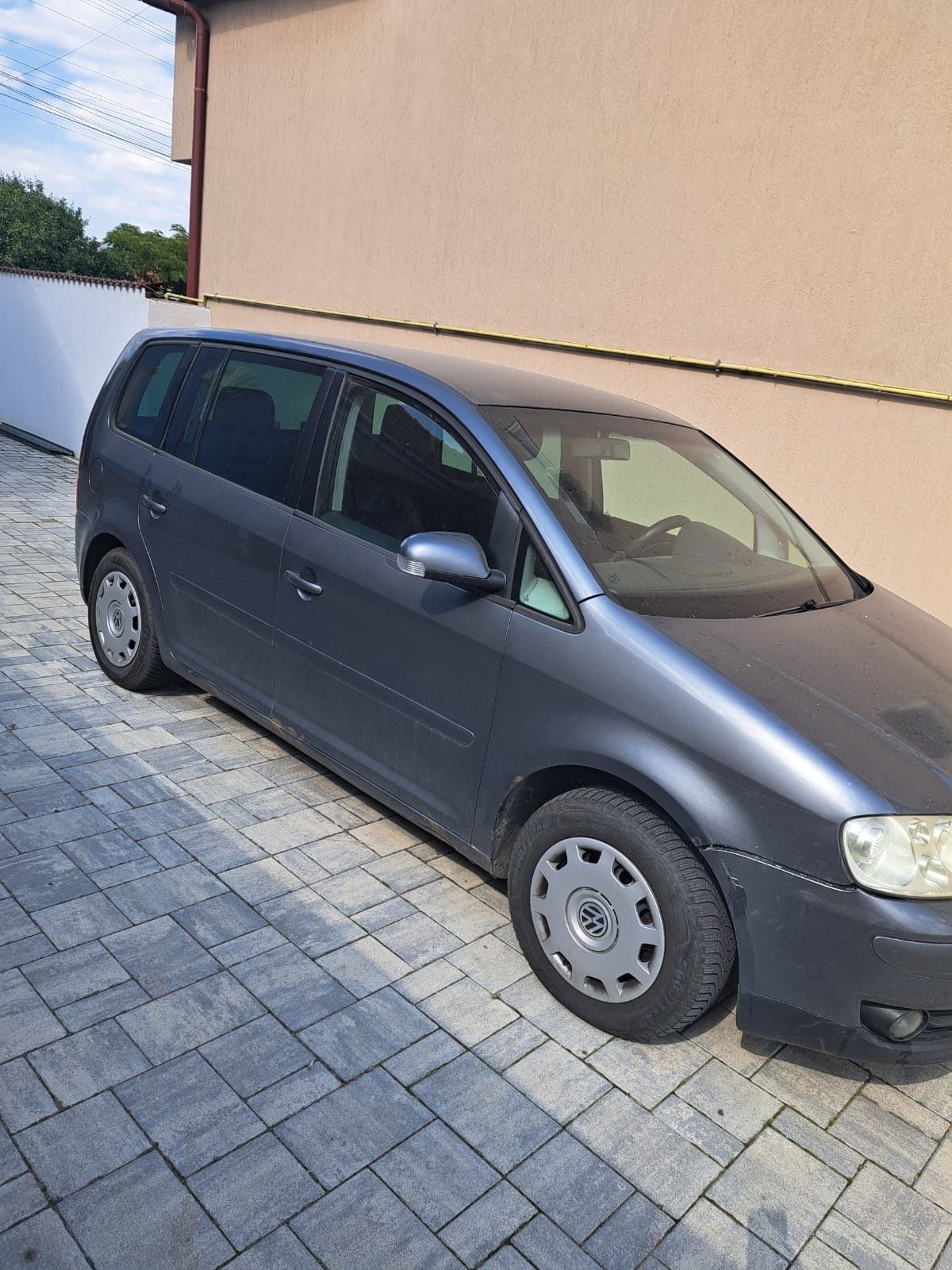 Vand touran 2.0 136 cp