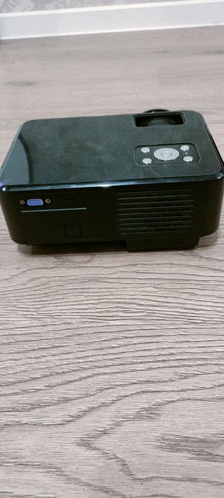 Проектор Everycom m8w