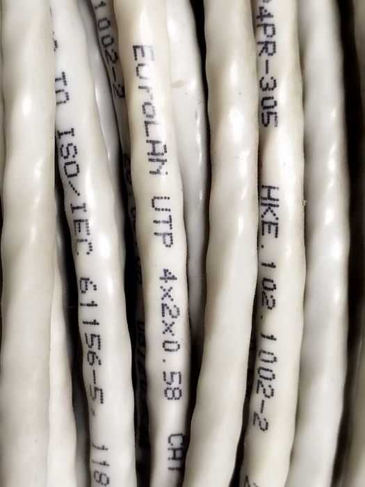 UTP 6cat  Eurolan сетевой кабель 0,2 мм^2 каждая жила  настоящей меди.